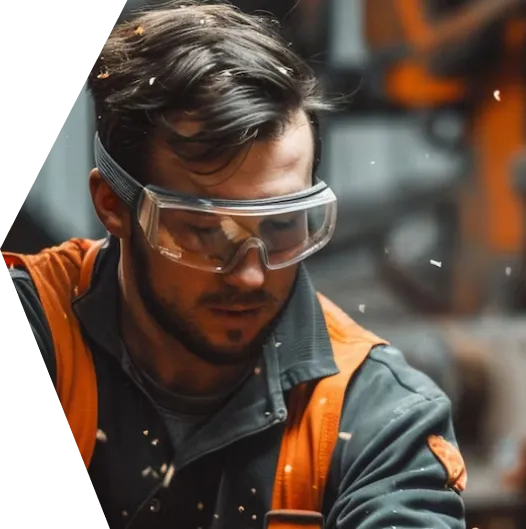 Proteção Periférica: Segurança ao Redor da Obra com a TEC ALT Locações e Montagens